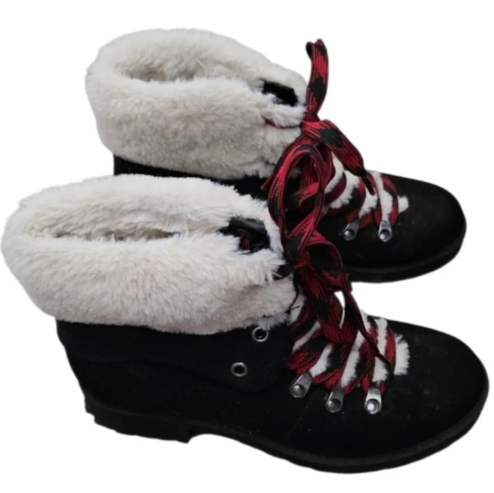 Jellypop SZ 6.5 Kraft Black Faux Fur Lined Lace Up Winter Boots